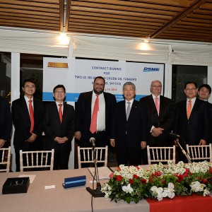 Contract signing ceremony with DSME for two 300,000 DWT VLCCs, on February 2014, in the presence of Mr. Vangelis Marinakis.