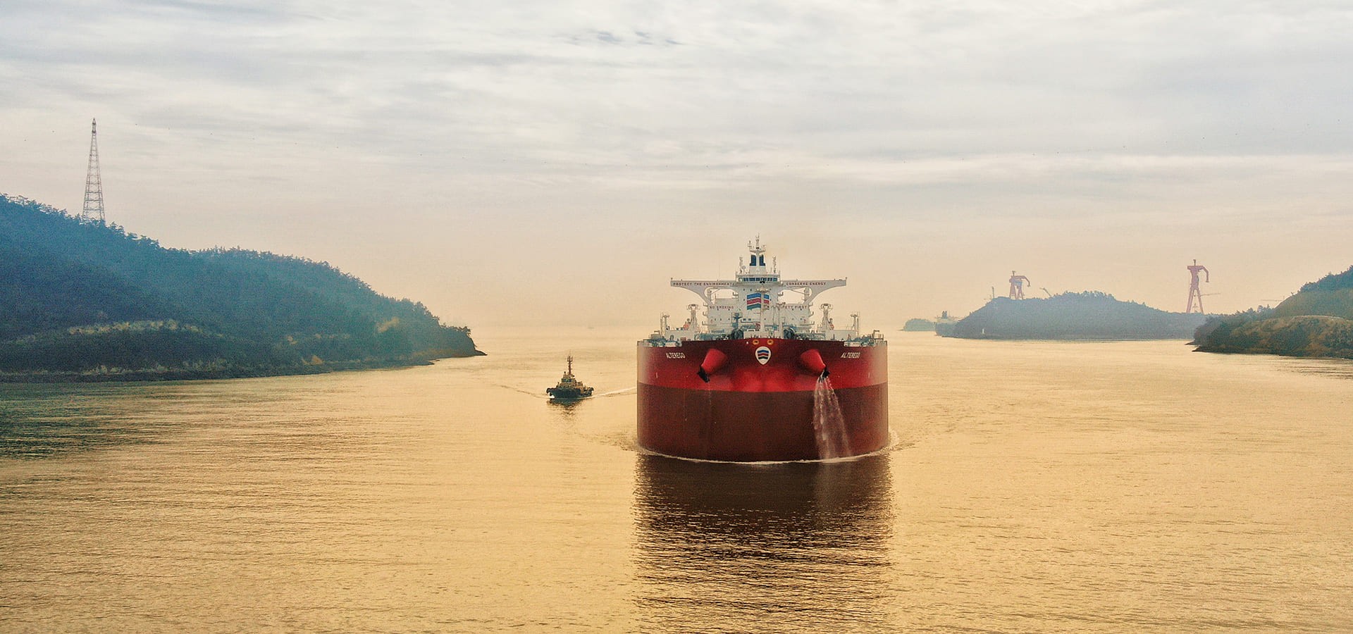 Η Capital Ship Management
Corp. δεσμεύεται απολύτως
σε ότι αφορά την Αριστεία,
την Ασφάλεια, την Υγεία και
τις Περιβαλλοντικές Επιδόσεις.